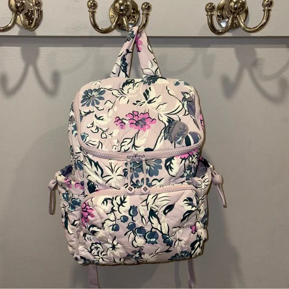 Vera Bradley Fresh-cut Floral Essential Featherweight Rusack - Picture 1 of 12
